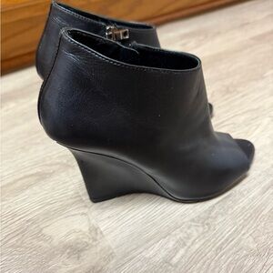 Burberry Elegant Black Wedge Shoes